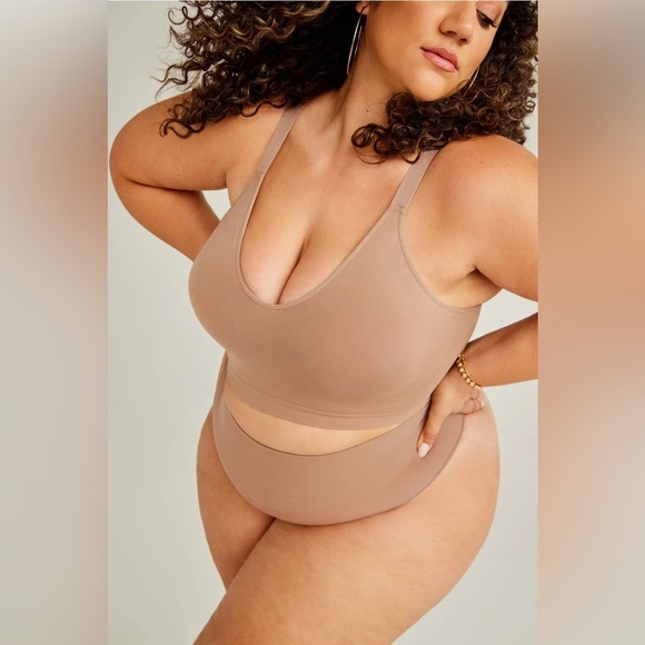 NWT Yitty Nearly Naked Shapewear Plunge Bra in Taupe Size 3X/4X - Picture 2 of 14